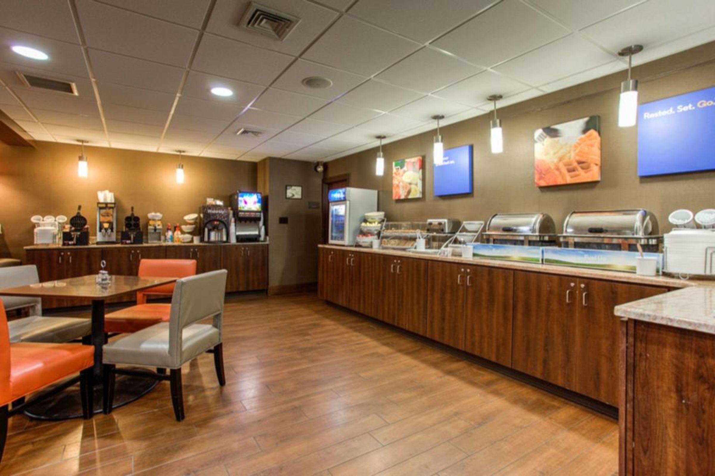 Comfort Inn Lancaster At Rockvale Smoketown  Экстерьер фото