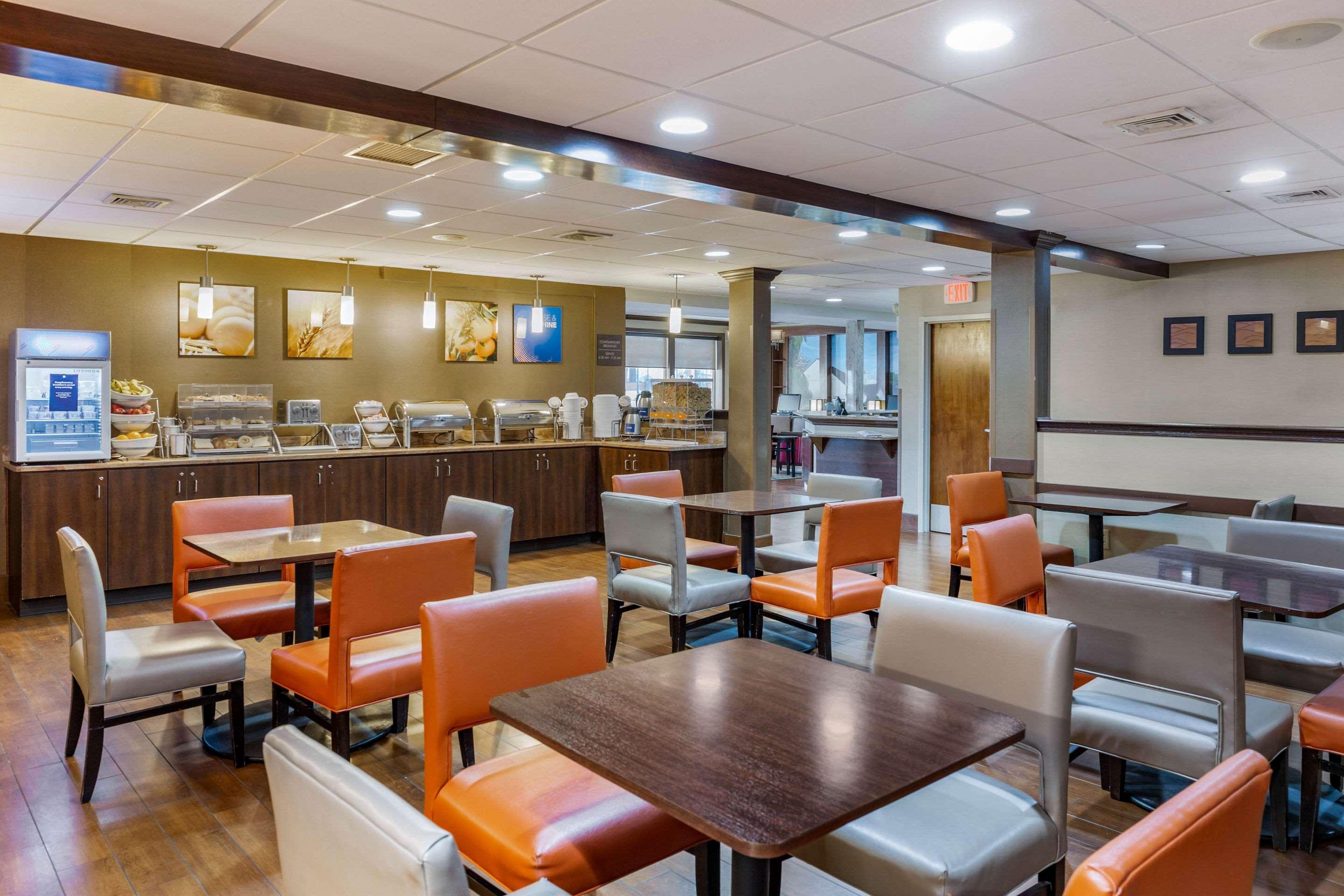 Comfort Inn Lancaster At Rockvale Smoketown  Экстерьер фото