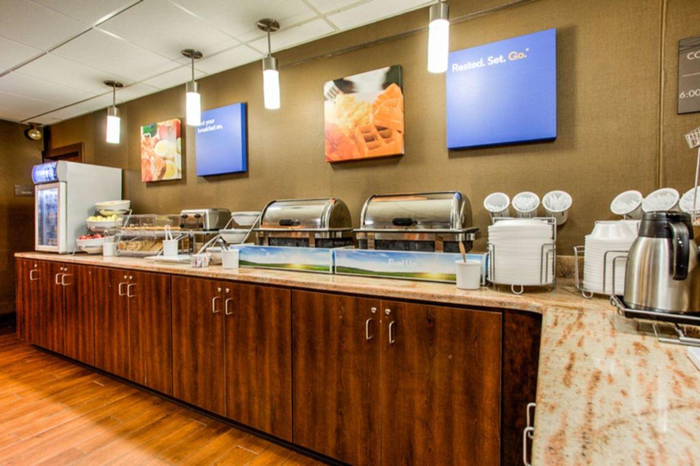 Comfort Inn Lancaster At Rockvale Smoketown  Экстерьер фото