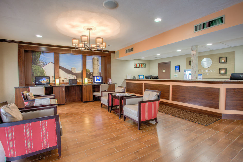 Comfort Inn Lancaster At Rockvale Smoketown  Экстерьер фото
